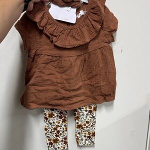 Tahari Brown Ruffled Top with Floral Leggings